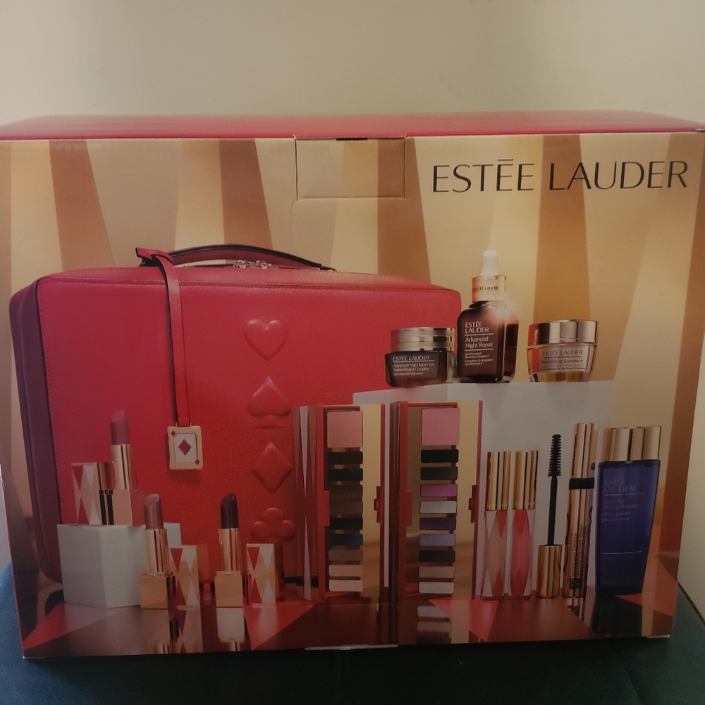 Estee Lauder Makeup Set